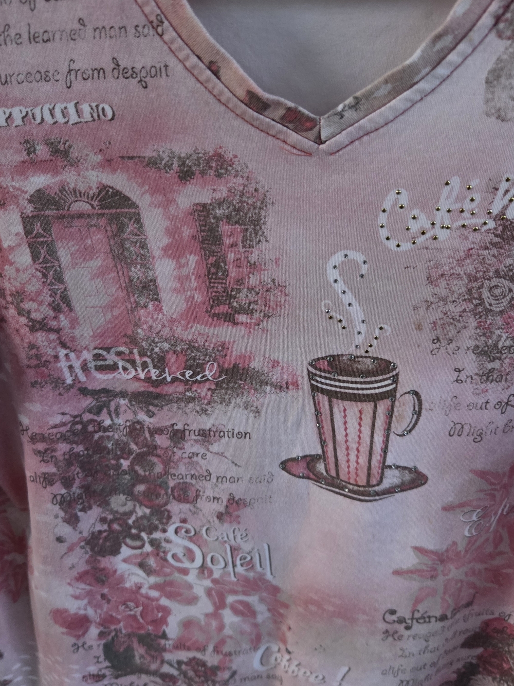 Allison Daley Pink Graphic V-Neck Top - Picture 4 of 9